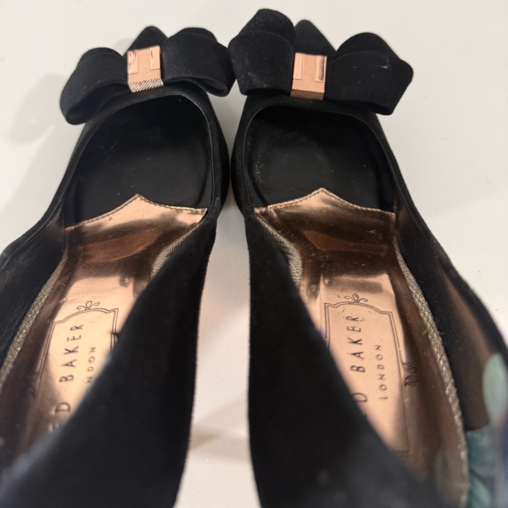 Ted Baker Black Heels with Bow Accent - Picture 5 of 8